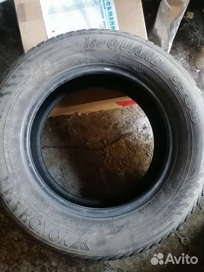 Yokohama IceGuard Stud IG65 235/65 R17