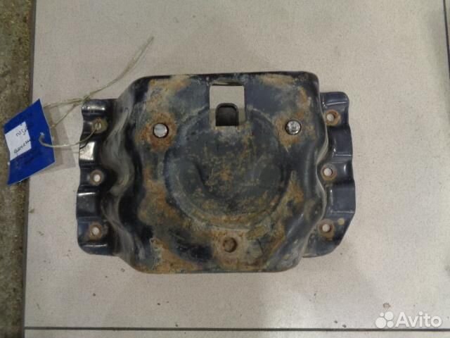 Кронштейн крепления запасного колеса Mitsubishi P