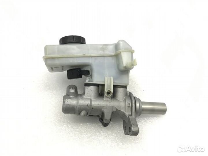 Бачок для тормозной жидкости Skoda Octavia 1.6