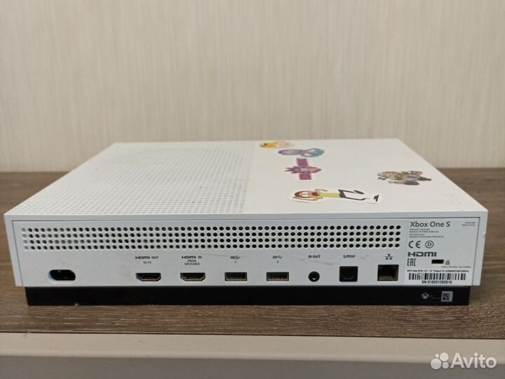 Xbox one s 1tb с играми