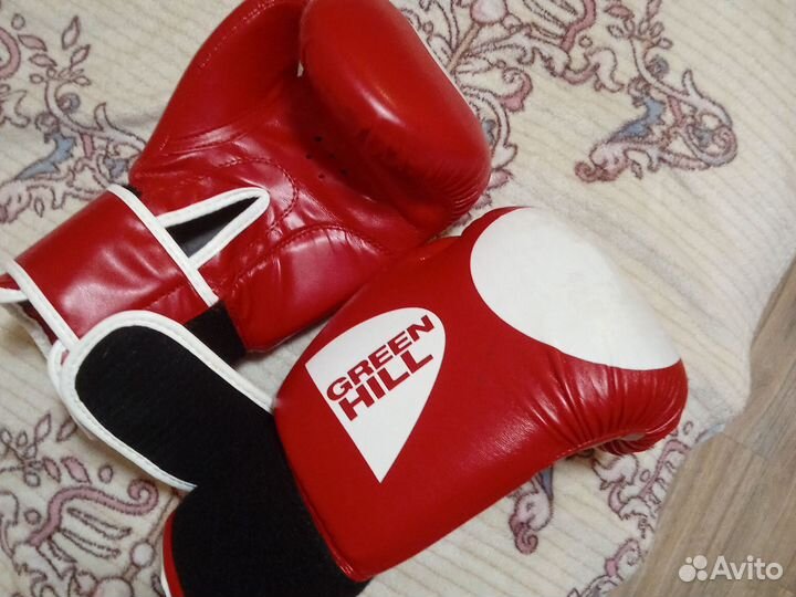Боксерские перчатки 10 oz green hill