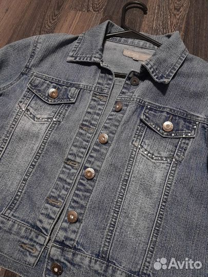 Джинсовая куртка