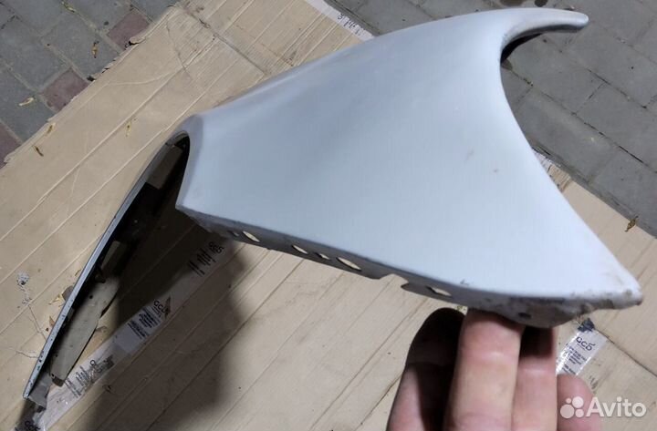 Крыло переднее правое Mercedes W203