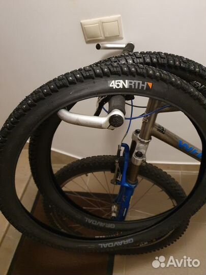 Велосипед горный титановый