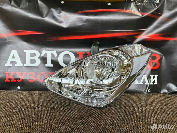 Фара левая Hyundai Starex 2008