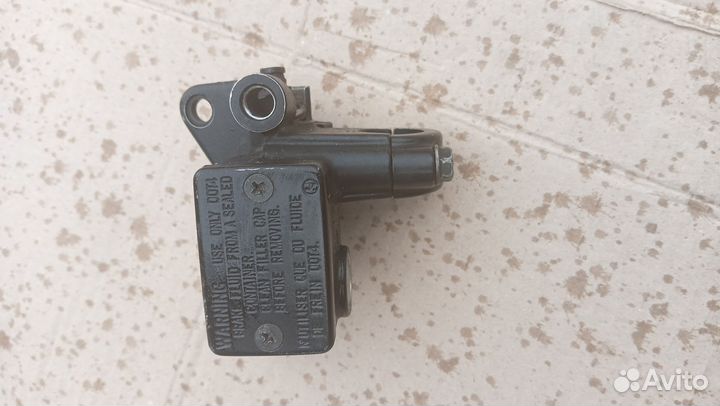 Продам тормозную машинку от Хонды Трансальп 600