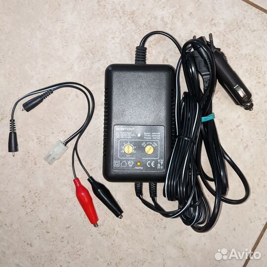 Зарядное устройство Robiton Smarthobby