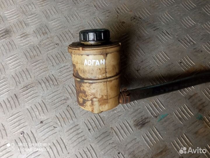 Бачок гур Renault Logan
