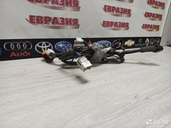 Проводка двери передняя левая Toyota Carina T210