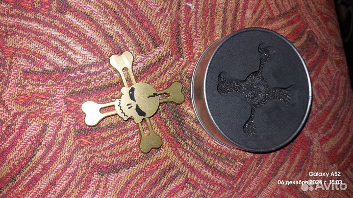 Спинер череп металл