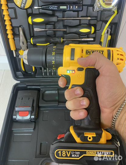 Шуруповерт Dewalt 18v