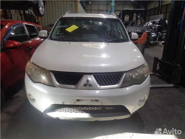 Разбор на запчасти Mitsubishi Outlander XL