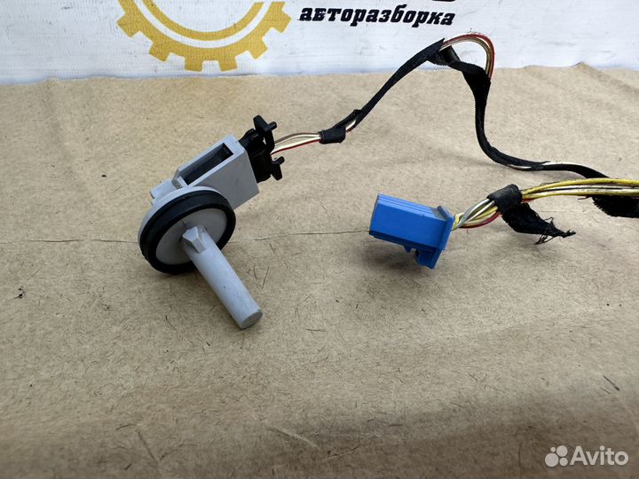 Датчик температуры наружного воздуха VW Golf 4