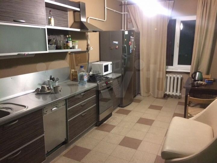 3-к. квартира, 97 м², 2/10 эт.