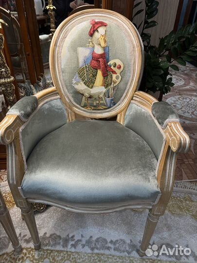 Стул с подлокотниками Дизайнерский 