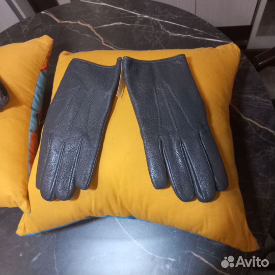 Перчатки