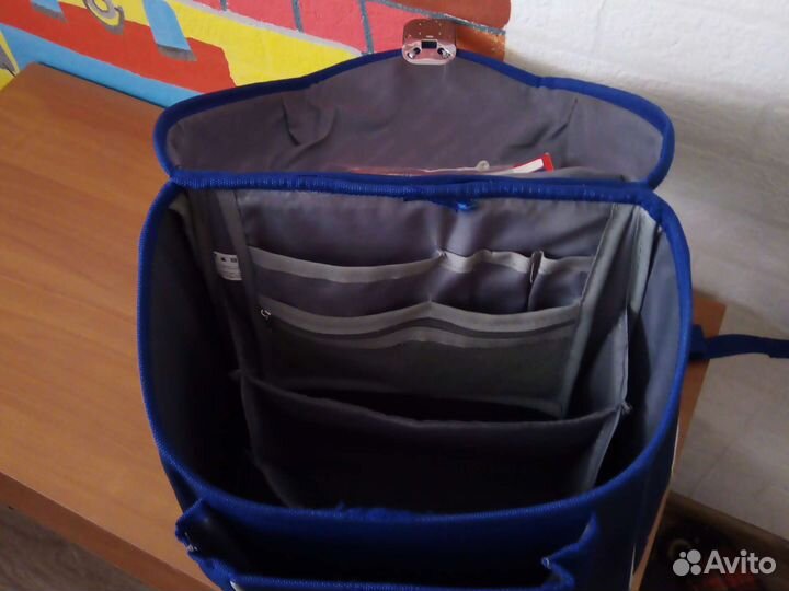 Школьный рюкзак