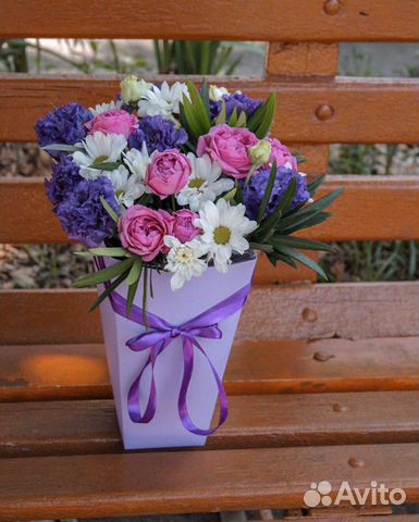 Цветы в коробке, доставка цветов, букетов, роз