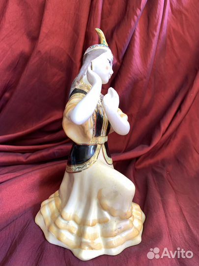 Казахский танец статуэтка дфз 1960-е годы