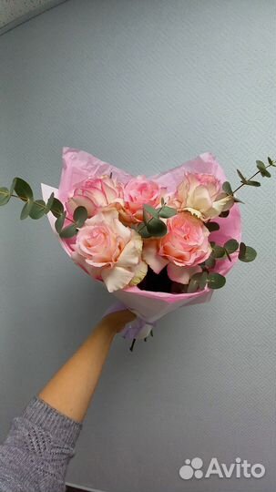 Цветы с доставкой розы