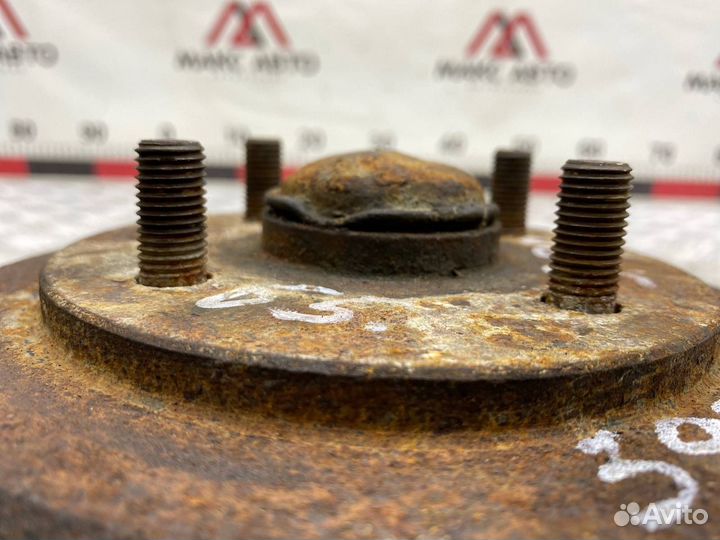 Б/У ступица с барабаном задний Toyota Duet M100A