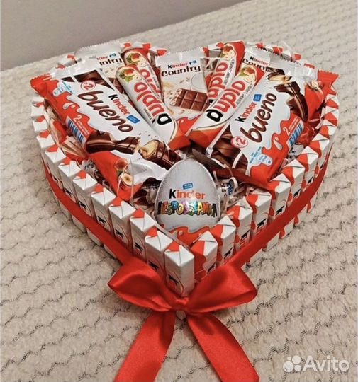 Подарок для девушки из киндеров шоколад
