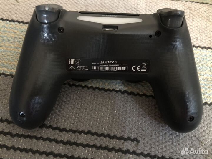 Геймпад dualshock 4