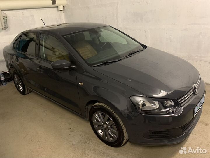 Volkswagen Polo 1.6 AT, 2011, 61 000 км