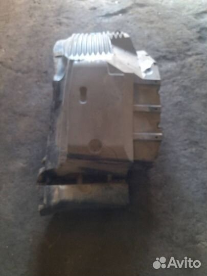 Подкрылок передний левый MAN TGX 2008 81612300207