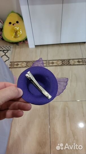 Заколка шляпа