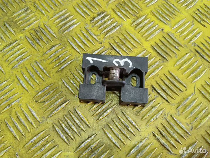 Замок капота Man Tga