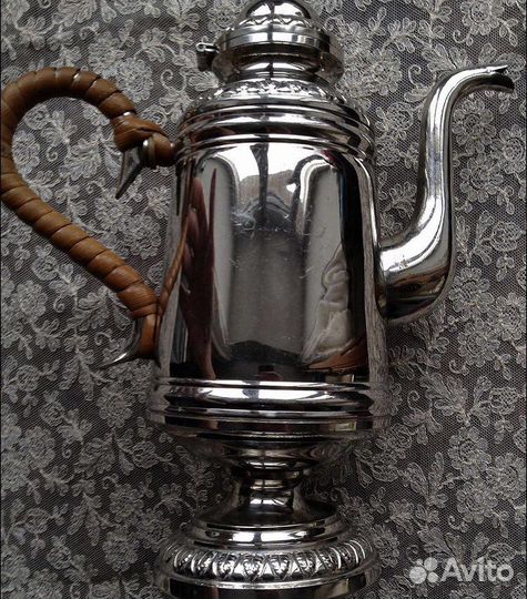 Антикварный чайник. Старинный чайник