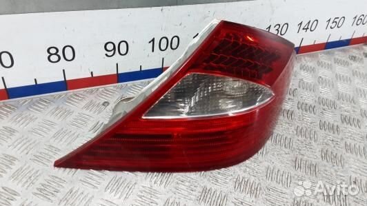 Фонарь задний правый mercedes benz CLS C219 (BEA17