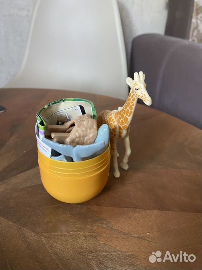 Игрушки kinder maxi natoons