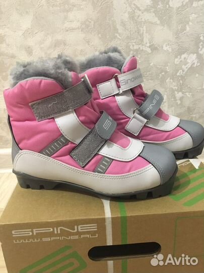 Лыжные ботинки