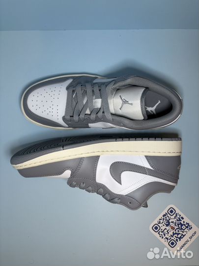 Кроссовки Nike Air Jordan 1 low stealth and white