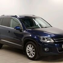 Volkswagen Tiguan 2.0 AT, 2011, 107 422 км, с пробегом, цена 920 000 руб.