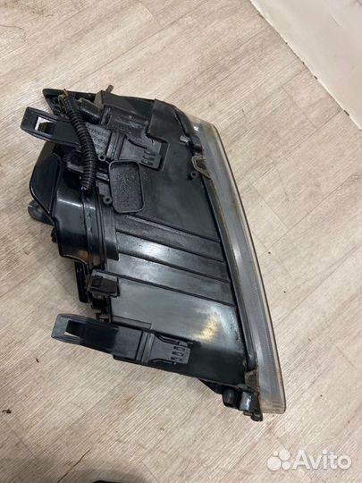 Фара передняя правая Ford Focus CB4 qqdb (1.8)