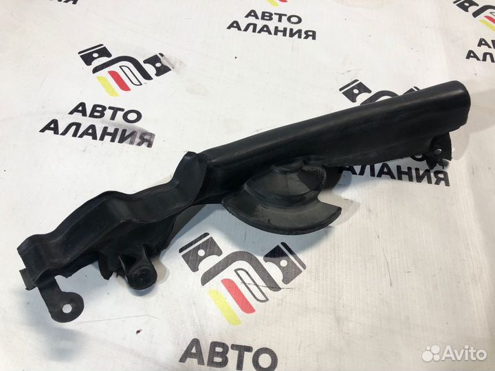 Уплотнитель капота передний левый Bmw 3-Series F30