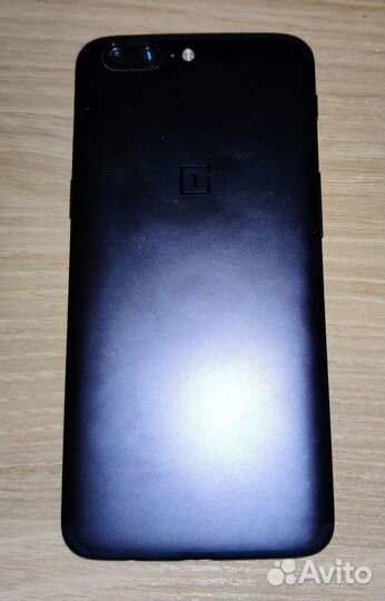 OnePlus 5, 6/64 ГБ
