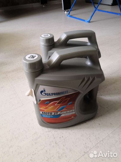 Масло Gazpromneft moto 2t для двухтактных моторов