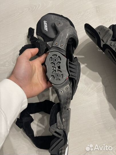 Брейсы наколенники,защита колен leatt PRO carbon