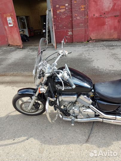 Honda VF750 Magna