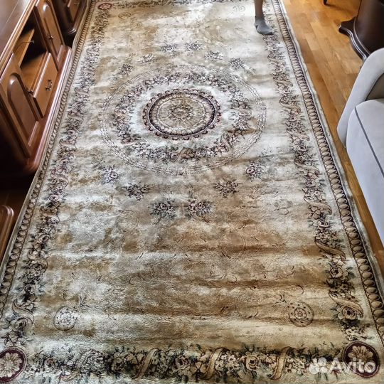 Ковер шелковый