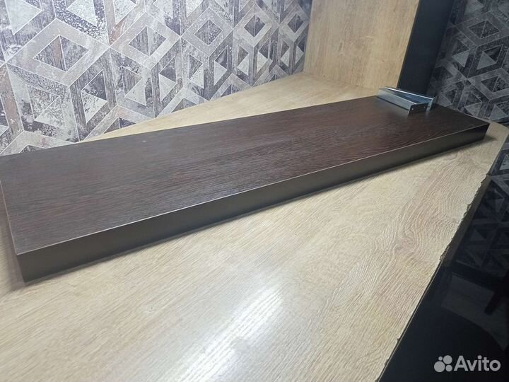 Полки со скрытым креплением бу