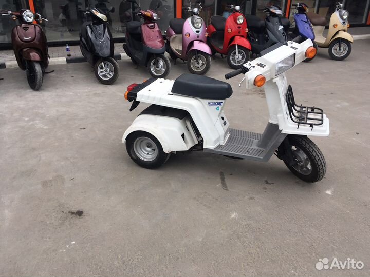 Скутер Honda GyroX4