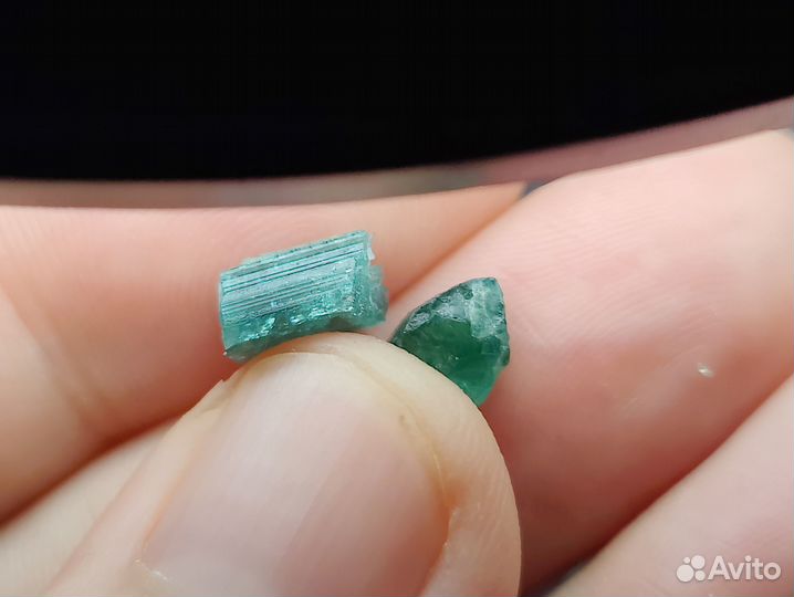 Турмалины. Природные кристаллы. Афганистан