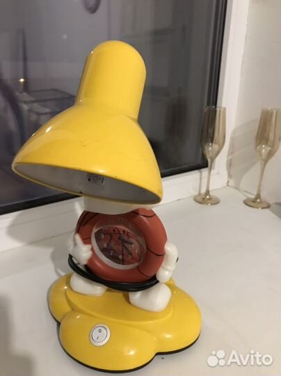 Лампа настольная