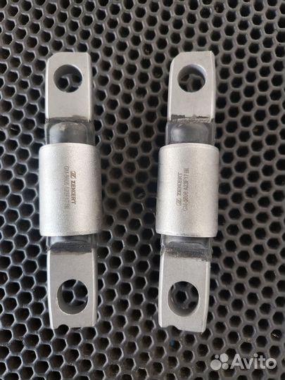 Сайлентблок передний Nissan