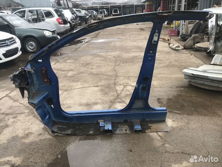 Порог со стойкой правый Nissan Note (E11) 2006-201